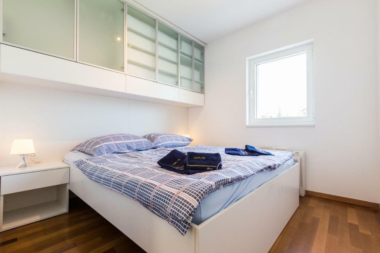 Hoplite 2Br Apartment With Free Parking Задар Экстерьер фото