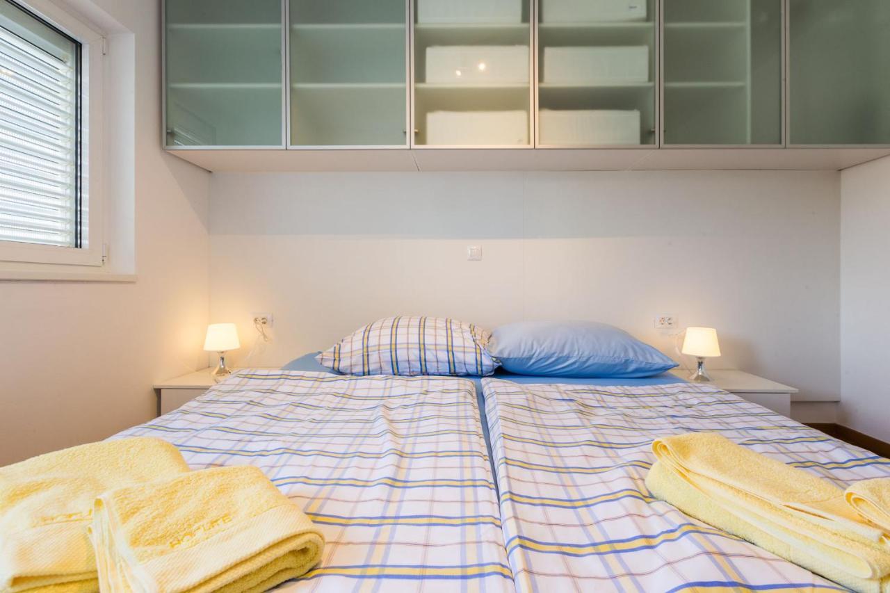 Hoplite 2Br Apartment With Free Parking Задар Экстерьер фото