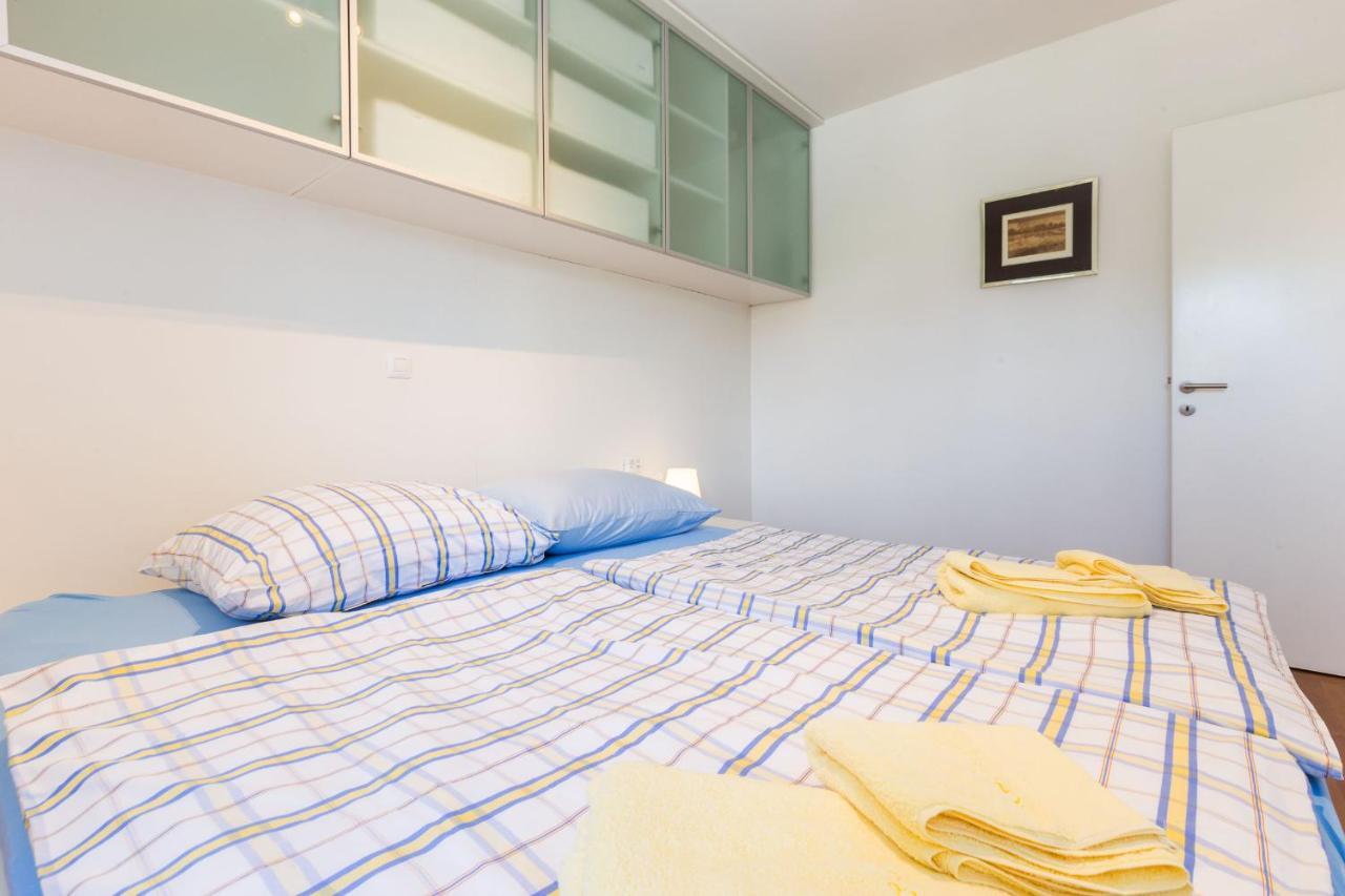Hoplite 2Br Apartment With Free Parking Задар Экстерьер фото